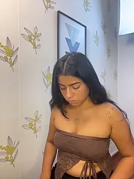 Chat +18 de Laia_white ao vivo