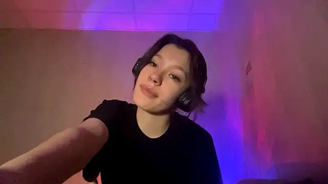 RoniBraccia's Live XXX Chat