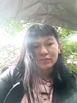 Show de Bathory777 na webcam