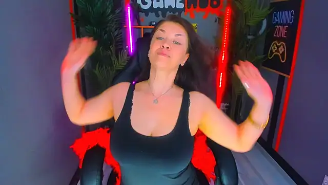 AnaMills live XXX chat