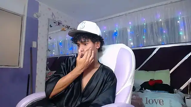عرض كام Santy_bigcock_01