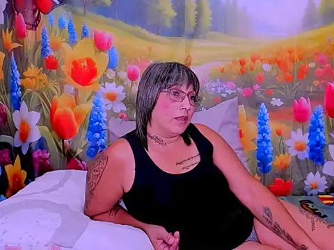 indianroxy: онлайн-секс-чат