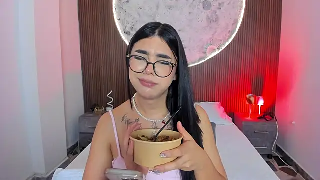 RoseCassie's Live XXX Chat