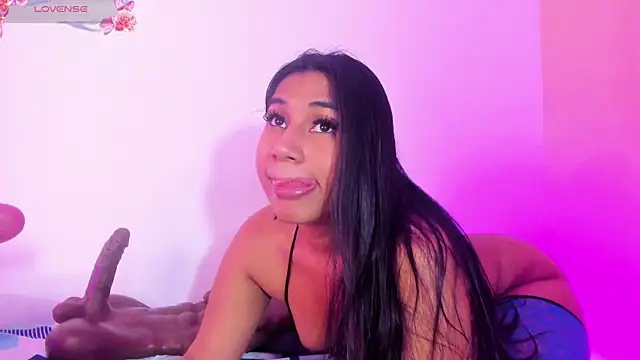 Živý XXX chat EMILYY_WALKER
