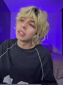 Živý XXX chat Aronn_44