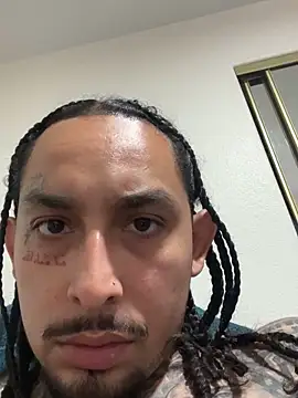Longmoney444's Live XXX Chat