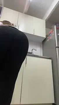 Chloee_Peach 现场XXX聊天