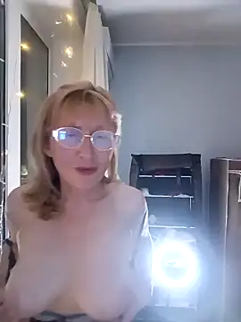 TrinaAdair élő XXX-chatje