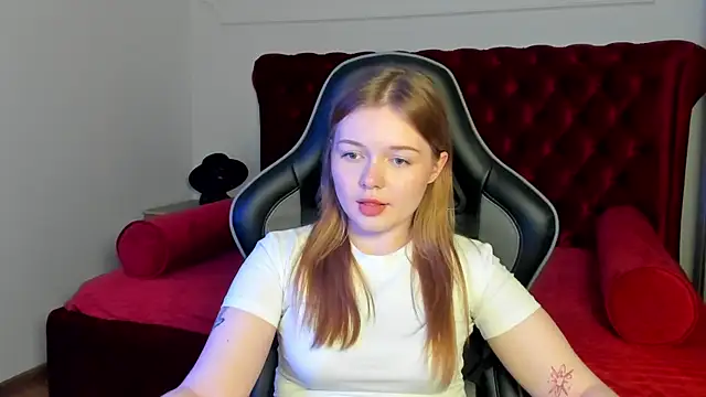Chat XXX en directo de ElinaVale