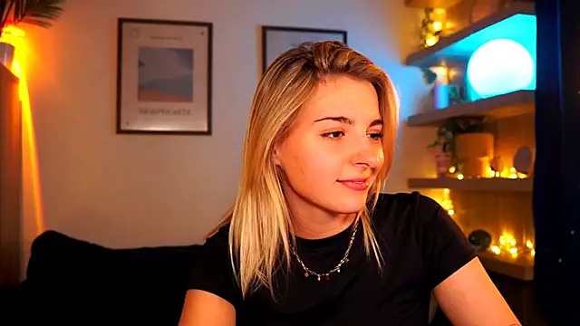 tiny_pixieee Obrolan Langsung XXX