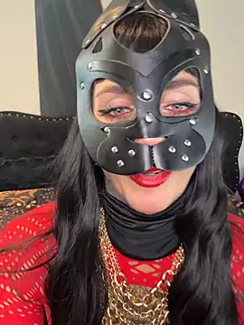 MaskedMamiXXX – Live XXX-chat