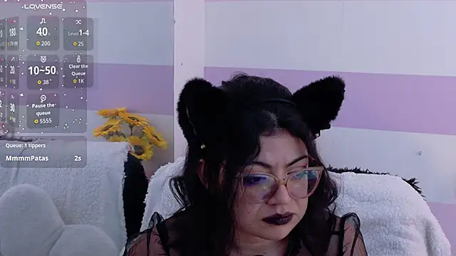 Catwhite_ webkamerás műsora