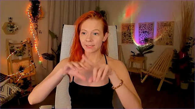 LisaAris 现场XXX聊天