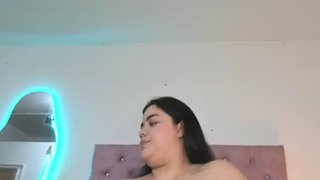 Chatroom XXX en direct de laurenlaine