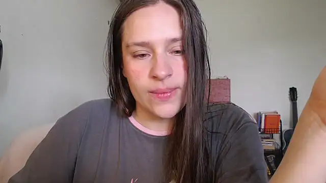 Chat +18 de Serenity ao vivo