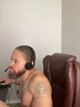 Chatroom XXX en direct de Fathero1time