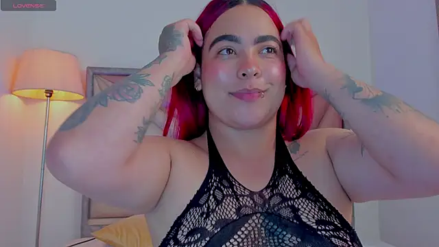 Онлайн чат XXX AfroditaVega_