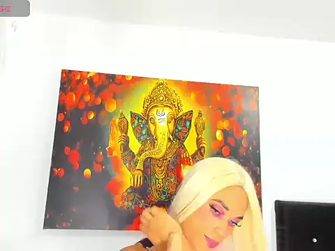 Kenyinx Live XXX Chat