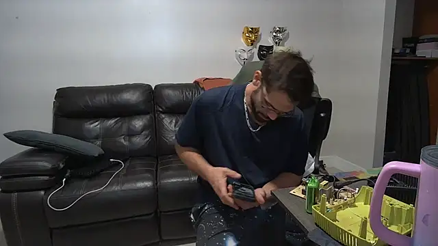 Zander823 Show in webcam