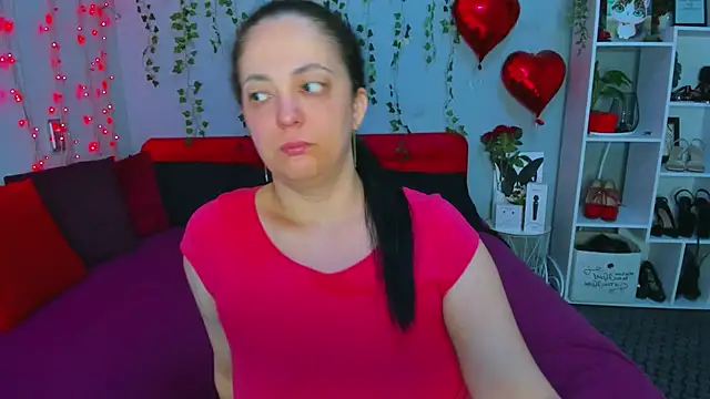 DarlingMilf – Kamerová šou