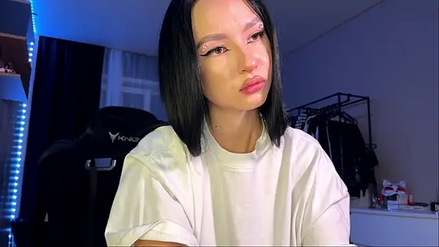 ErisRaven 即時 XXX 聊天