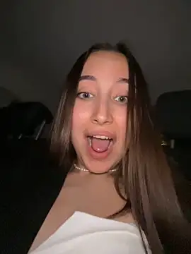 Chat +18 de ICrazyOneIRL ao vivo