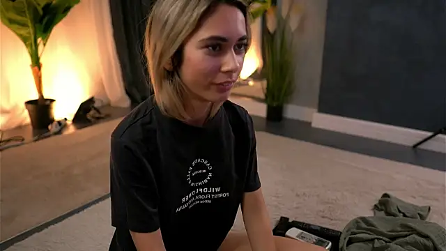 AishleyBee élő XXX-chatje