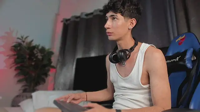 NovaaWheler Pertunjukan Webcam