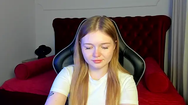 ElinaVale Webcamshow