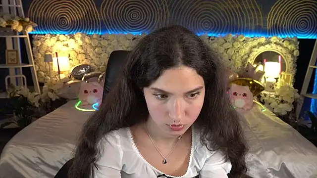 BabyFlowerr élő XXX-chatje