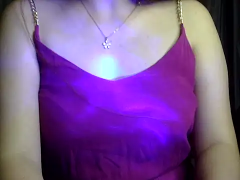 Chat XXX en directo de anvika_1709