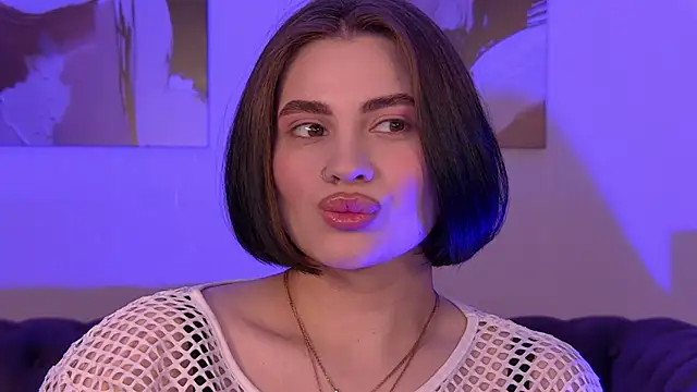AdrianaToress: απευθείας συνομιλία ΧΧΧ