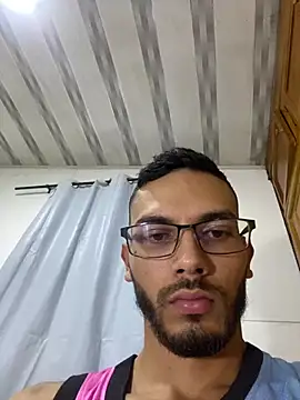 Онлайн чат XXX russthiago