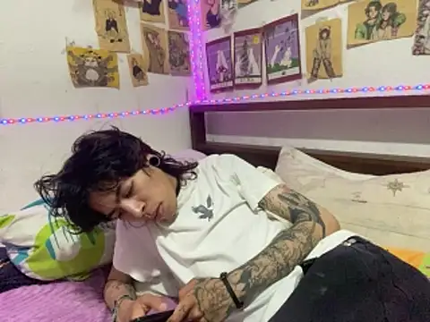 kirito_kun Adlı Modelin Canlı XXX Sohbeti