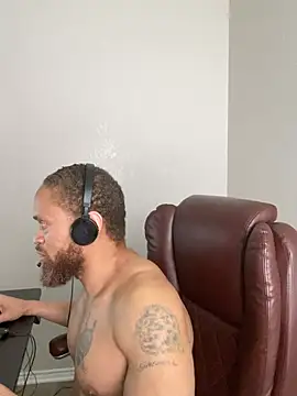 Fathero1time's Live XXX Chat