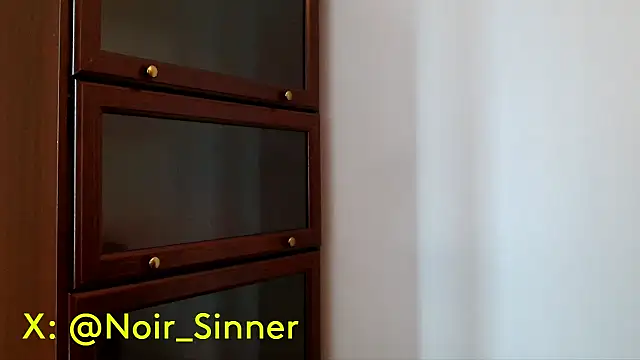 sinnernoir: онлайн-секс-чат