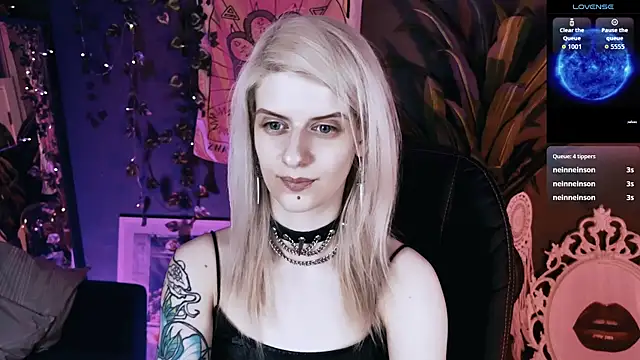 Noah_ElmerX Chat XXX in diretta