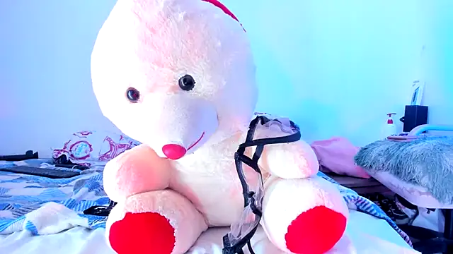 Chatroom XXX en direct de Emily_Coper18