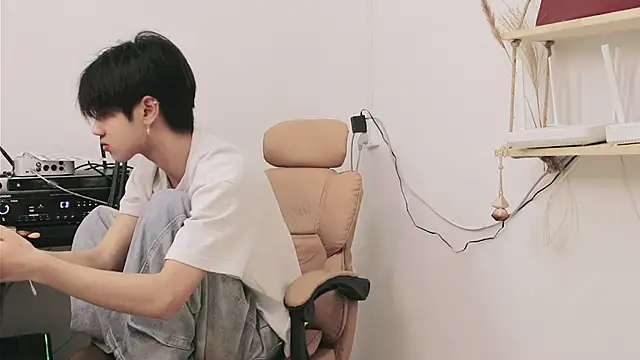 VIP-999のライブXXXチャット