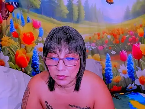 indianroxy 现场XXX聊天