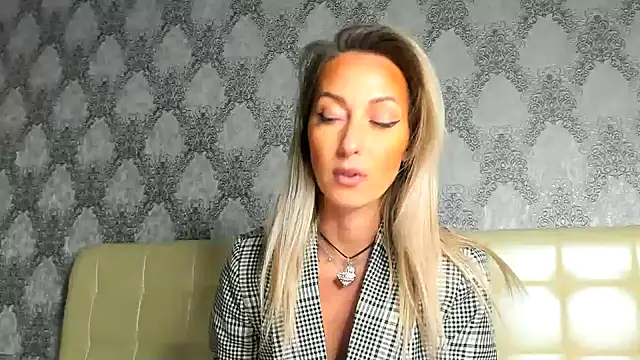 StarryHanna Live XXX Chat