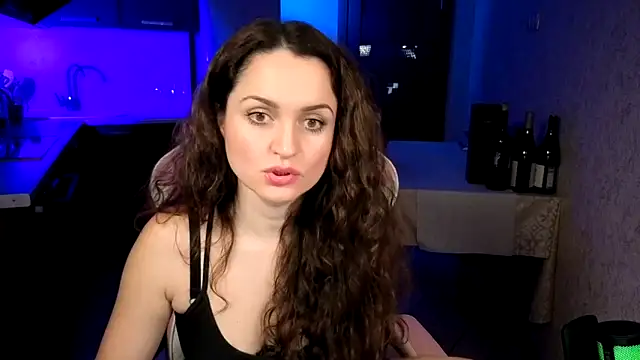 Cerann1 Adlı Modelin Canlı XXX Sohbeti