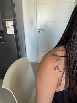 Chatroom XXX en direct de Lina_soler69
