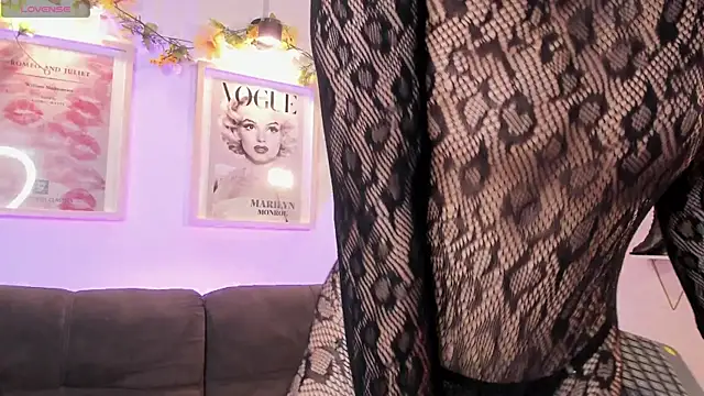 evan_voss Adlı Modelin Canlı XXX Sohbeti