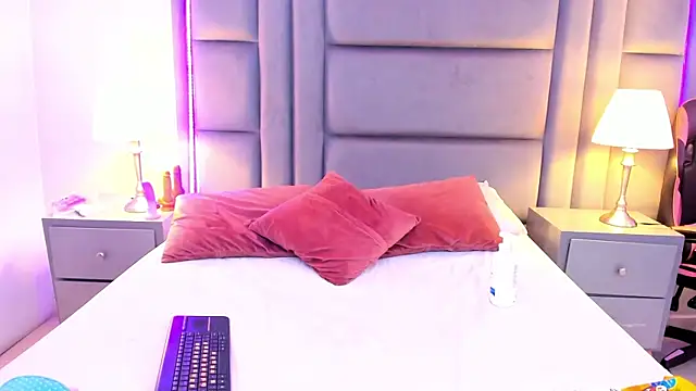 LaylaaDoll Chat XXX live