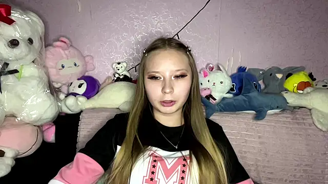 MertieVandusen – Naživo XXX chat