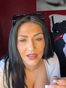 LittleMissEeve's Live XXX Chat