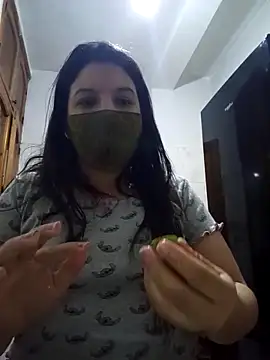 LONA-_- Adlı Modelin Canlı XXX Sohbeti