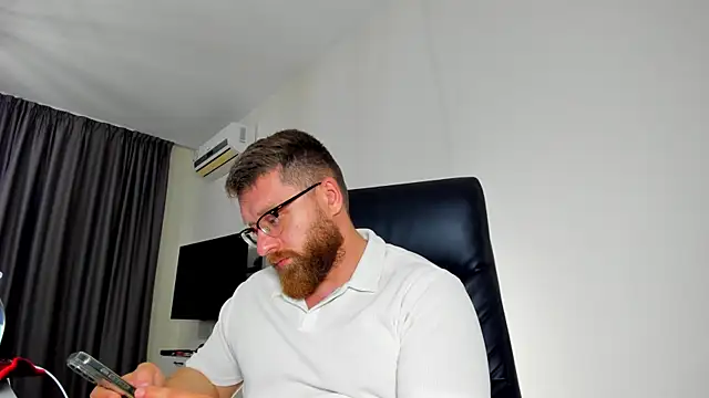 Chat +18 de Findom_guy ao vivo