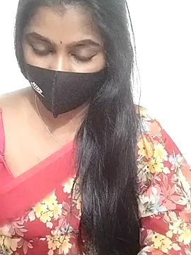 Tamil_Azhaghi Adlı Modelin Canlı XXX Sohbeti